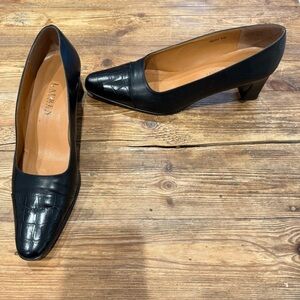 Ralph Lauren Classic Leather Croc Embossed Black‎ 2" Heels 8.5 Made in Spain EUC